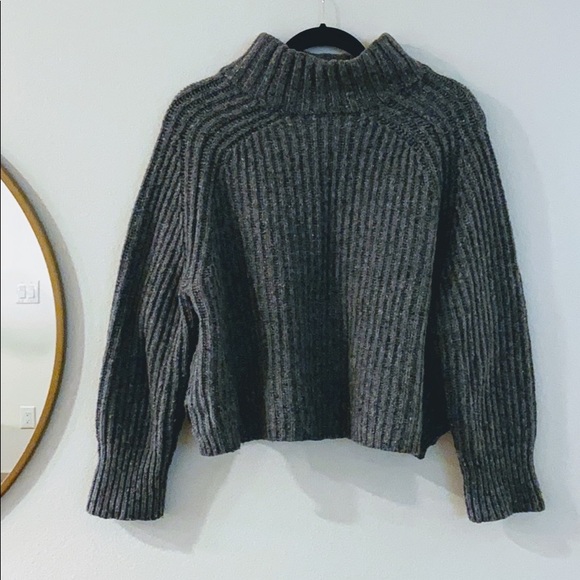 Urban Outfitters Sweaters - Urban Outfitters Cropped Knitted Sweater